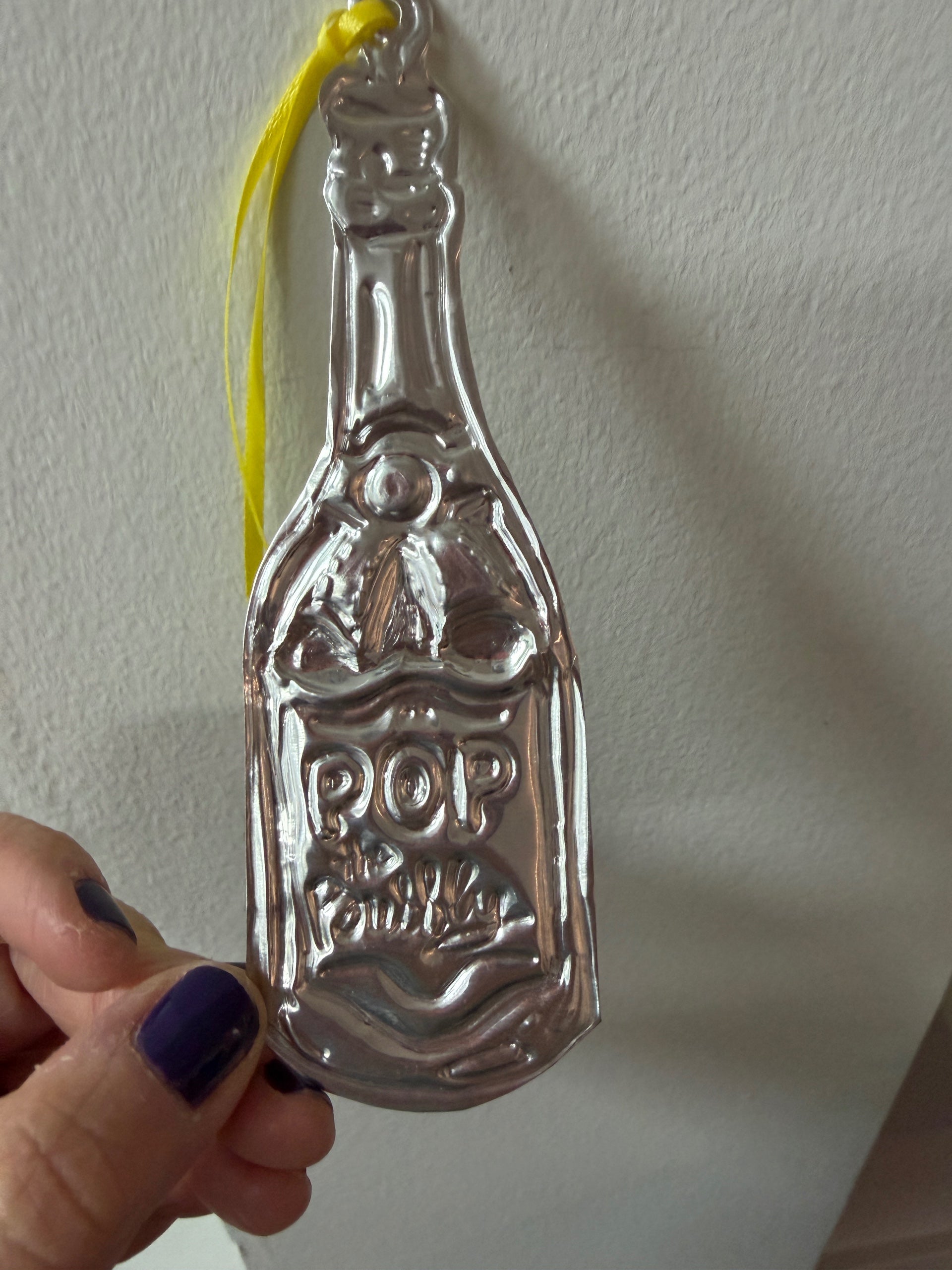 Embossed Tin Wine Tag Workshop